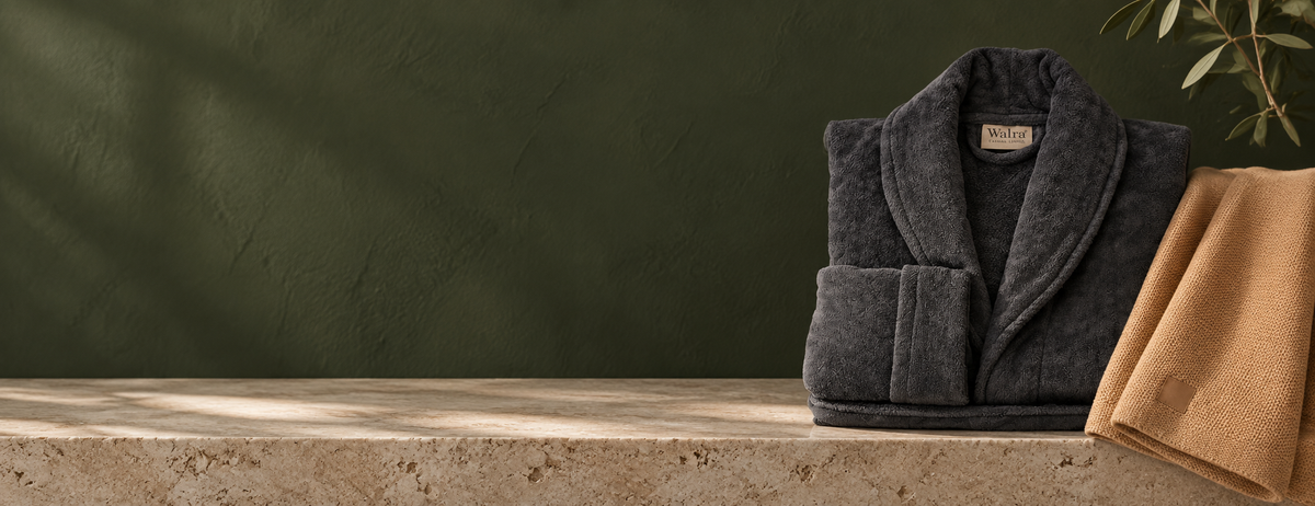 Walra Casual Robe en gebreide Jollein babydeken als cadeau-inspiratie, zonder voorbeeldborduring of cadeauverpakking